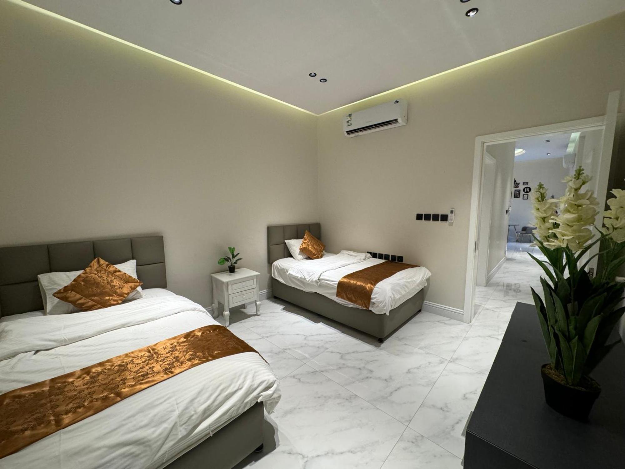 ارضية فاخرة ٣ غرف وصالة دخول ذاتي ٧ Apartment Riyadh